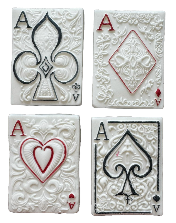 Set 4 decoratiuni comestibile din pasta de zahar, Carti de joc Decoratiuni din Pasta de Zahar Nati Shop