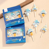 Set 3 Lumânări Cosmos - Model Cartoon Astronauts Cu Băț Inclus, Dimensiuni 8x5x2 cm