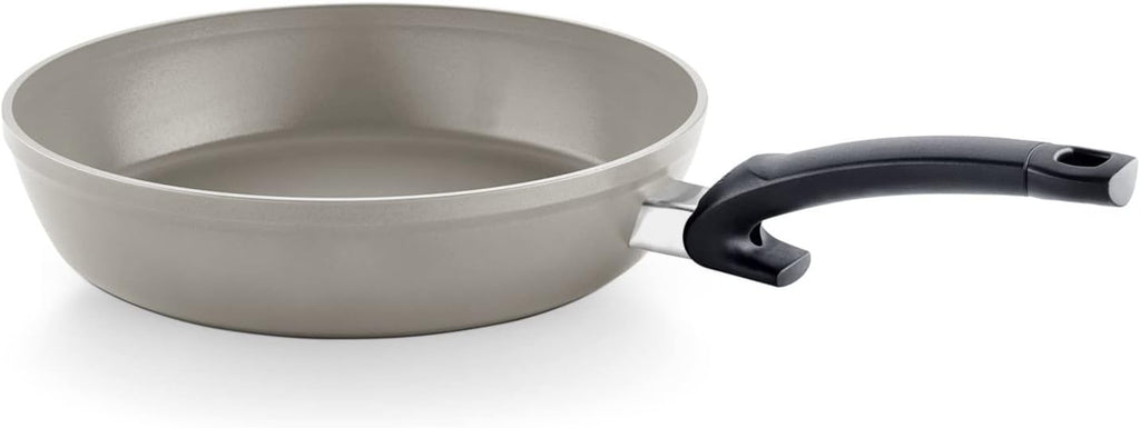 Fissler Ceratal Comfort Pfannen-Set / 2-Teilig, Aluminium-Pfanne, Keramik-Beschichtet (24+28 Cm) Ceramic Bratpfanne Antihaftend – Induktion [Exklusive Bei Amazon], Grau