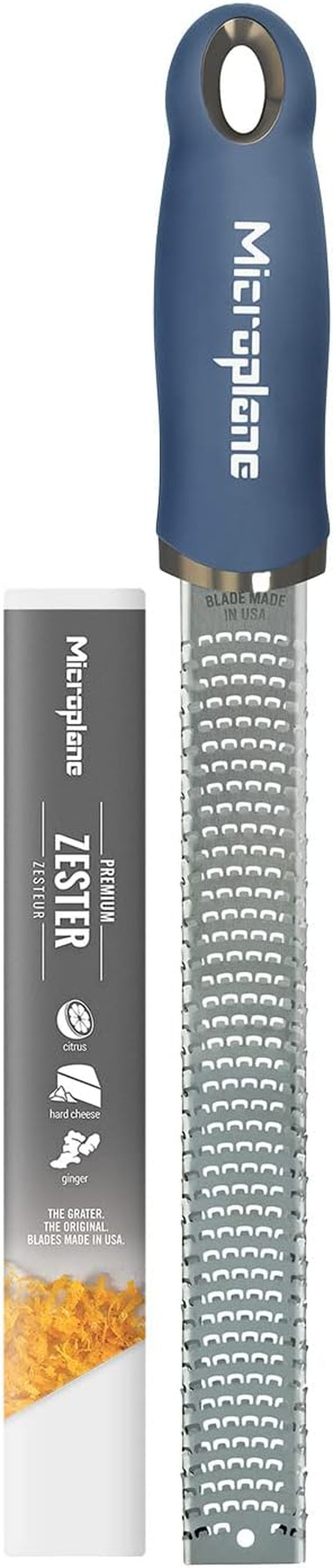 Microplane Zester Küchenreibe in Schwarz Für Zitrusfrüchte, Hartkäse, Ingwer, Schokolade & Muskatnuss Mit Feiner Edelstahlklinge - Made in USA