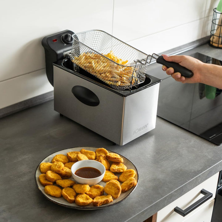 Bomann® Fritteuse Mit 3L Kapazität | Friteuse Mit Fett | Friteuse Öl Mit Kaltzonentechnik & Abtropfvorrichtung | Fritteusen Mit Stufenlos Regelbarerem Thermostat | 2000W | Gastro Friteuse FR 2264 CB