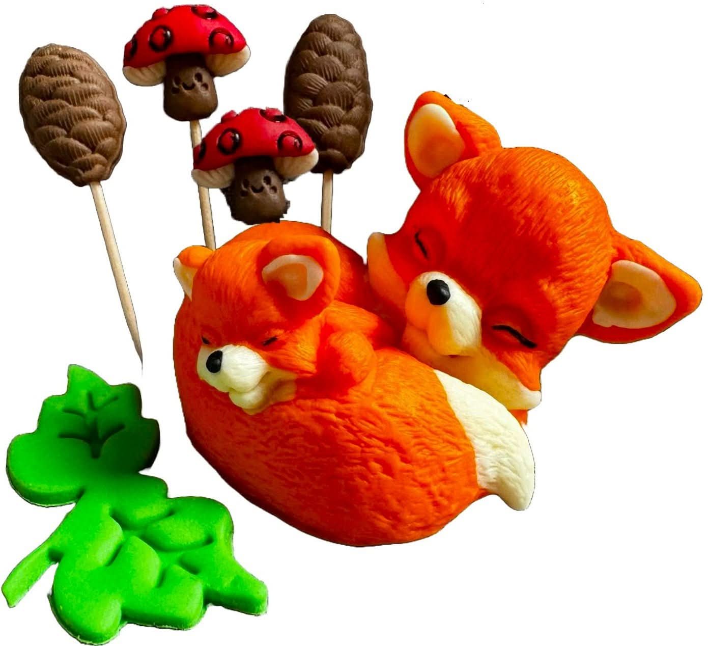 Set 6 decoratiuni comestibile din zahar, Vulpe cu pui Decoratiuni din Pasta de Zahar Nati Shop